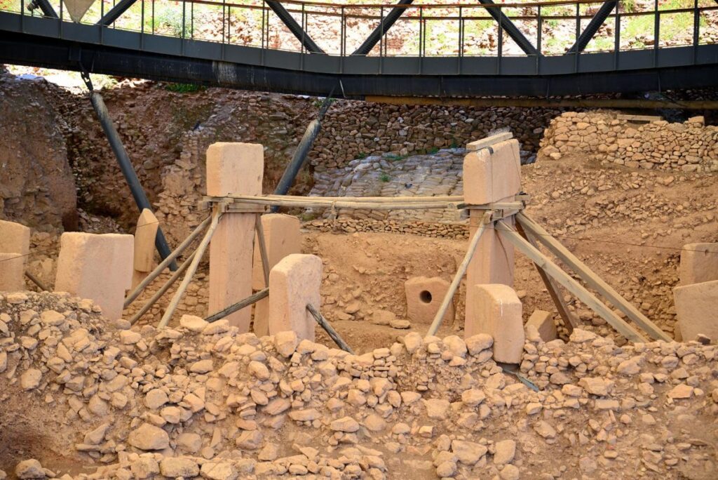 Gobekli tepe columns have unique reliefs