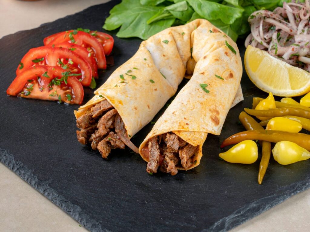 Traditional tantuni being prepared in Mersin, Turkey